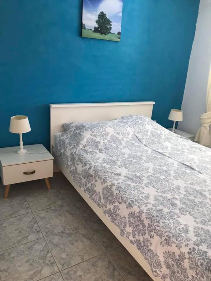 Summerhouse Marina Bagian luar foto